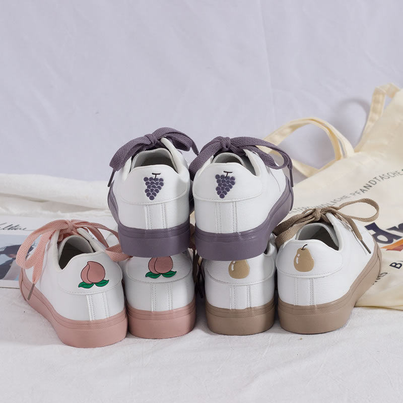 Spring new Korean version of the wild white shoes female strawberry retro port wind shoes students ins sneakers
