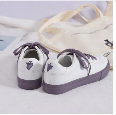 Spring new Korean version of the wild white shoes female strawberry retro port wind shoes students ins sneakers