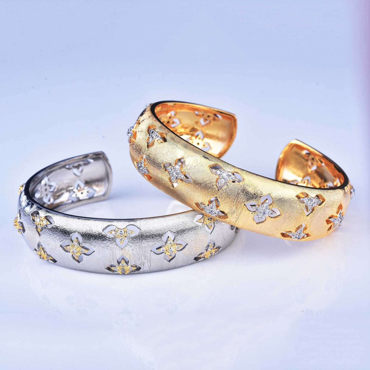 Hand-drawing Craft Lucky Four-leaf Clover Bracelet Female Retro Opening