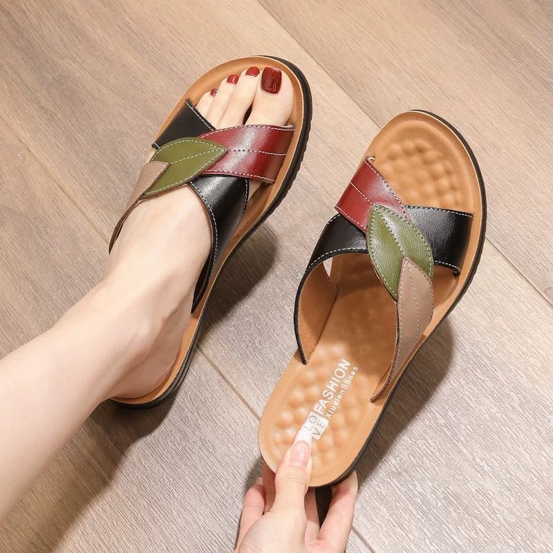 Women's Summer Wear Really Soft Leather Flat Bottom Comfortable Sandals